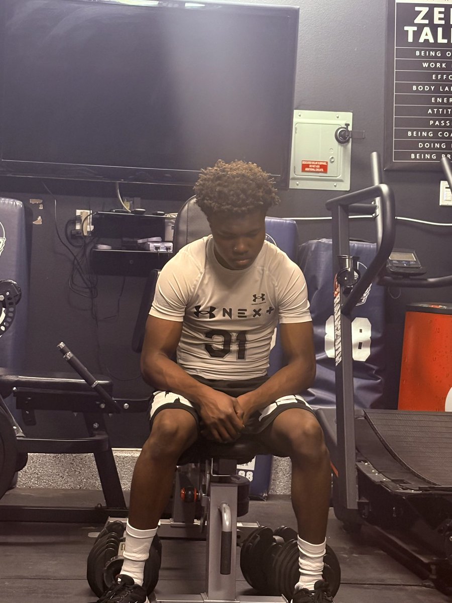 Jaden Funes † tweet media