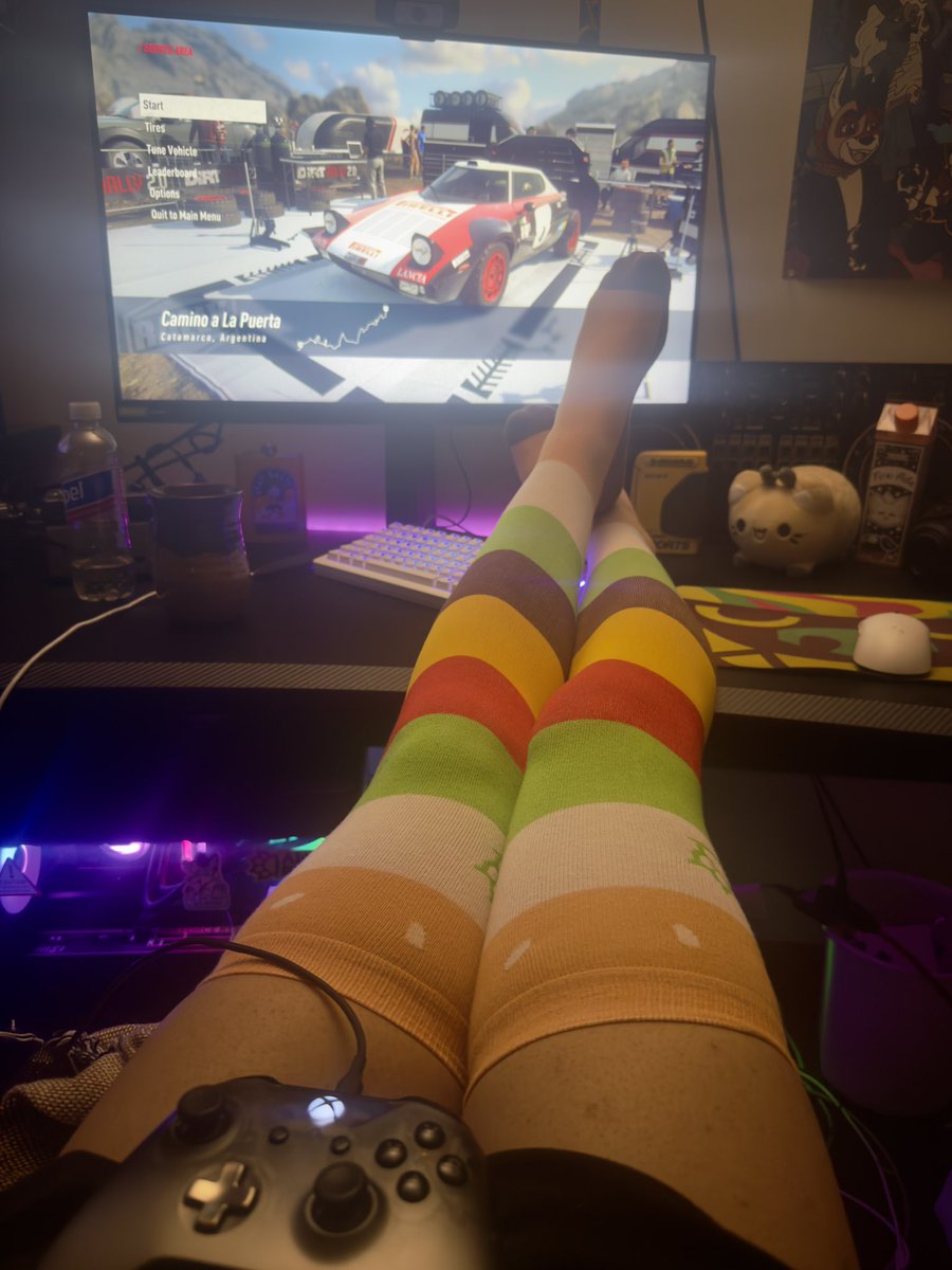 PhonyComb tweet media