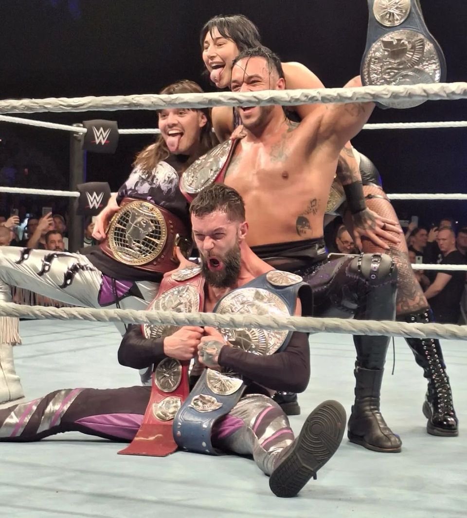 caro ♡ tweet media