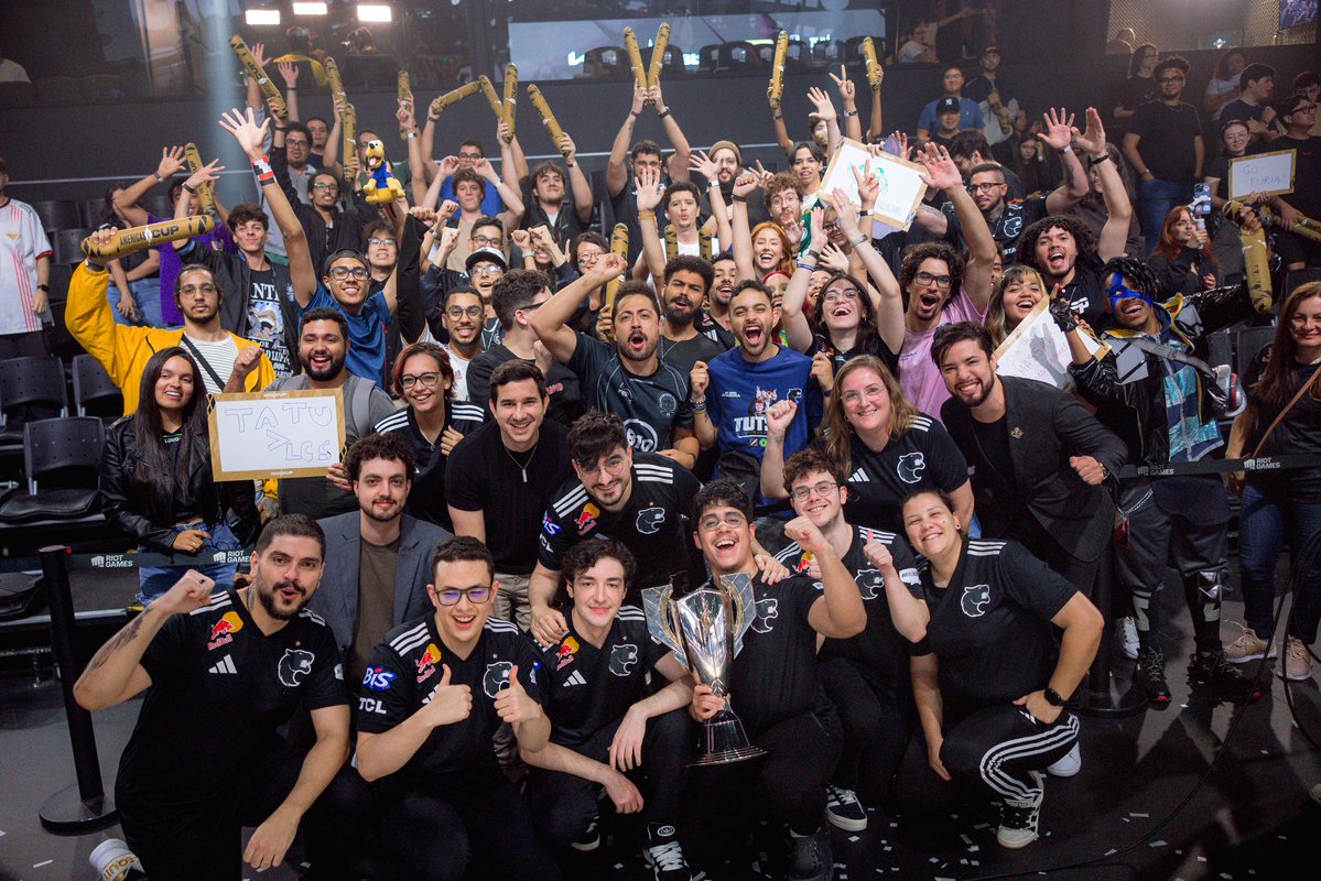 Distrito Esports tweet media