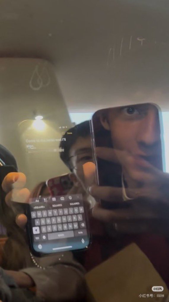 nikimiraaa's tweet photo. kimi telling fans to come to the hotel hes staying at to sign stuff is taking me out so bad like this fanservice stuff is serious for him https://t.co/rPE1XrJw6k