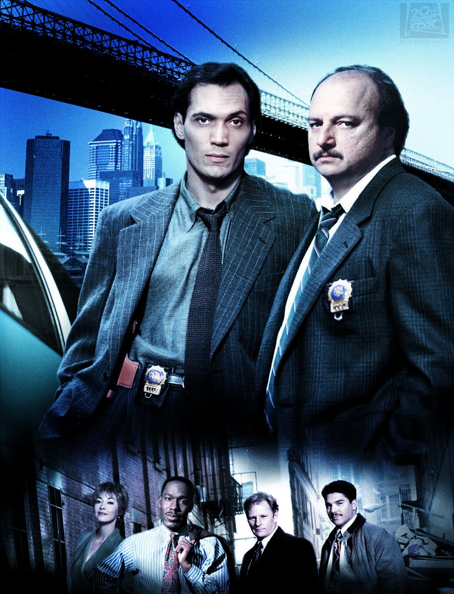 3/12（木）10:00～
「NYPD ブルー シーズン2」

エミー賞20部門受賞
ゴールデングローブ賞3部門受賞
全米で12年間愛された
キング・オブ・刑事ドラマ❗️

ニューヨーク市警第15分署―
数々の凶悪事件と、刑事たちの日常を
リアルに映し出した伝説の刑事ドラマの
シーズン２スタート✨

#Dlife