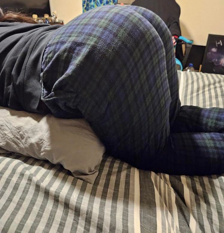 Liarly20's tweet photo. patiently waiting to be spanked and fucked 🙈 

#nsfwtwtًً https://t.co/NJkD4TZAqP