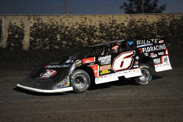 Kyle Larson Zone tweet media