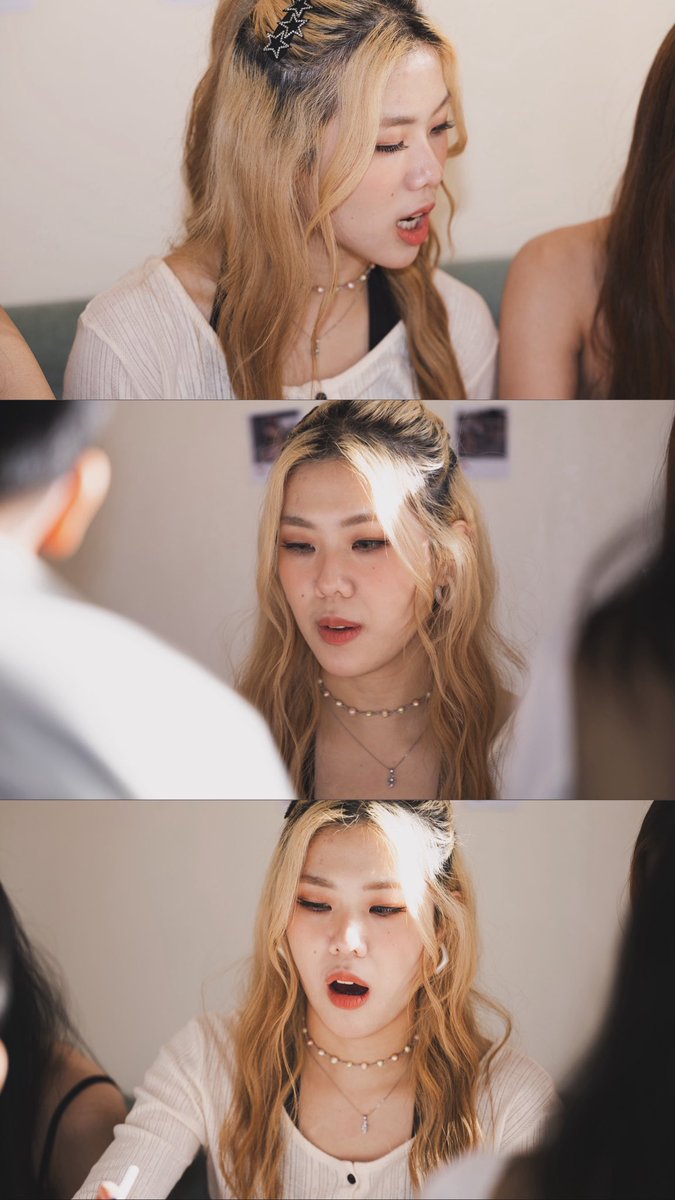 This is how I look at the world. Full of reasons to smile ✨

FINA LIGHT UP THE SKY
#FINA #FINAPARAMDAM #FINALightUpTheSky <a href="/_lovefina/">FINA Official</a>