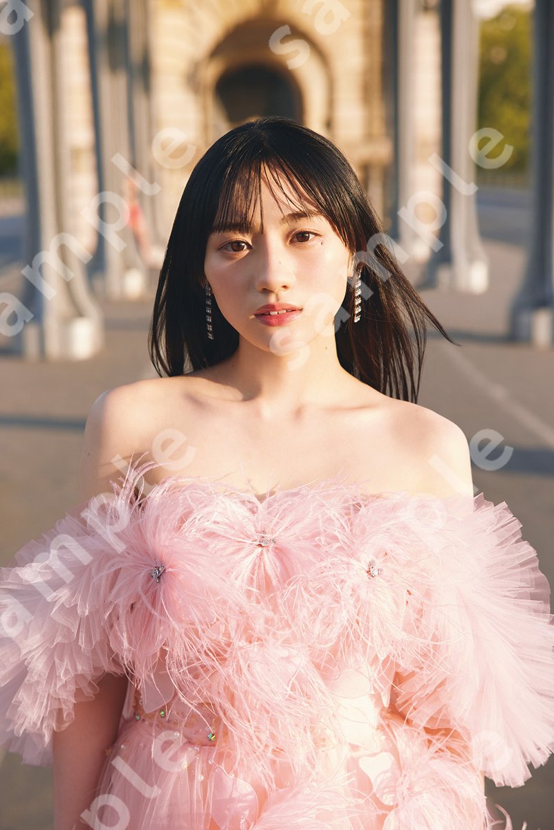 川﨑桜】 乃木坂46川﨑桜 1st写真集 「エチュード」 発売記念パネル展