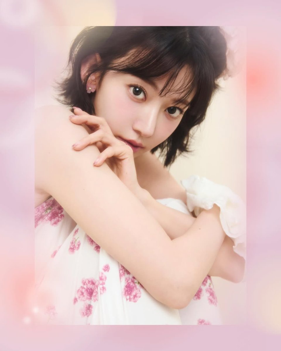 sakuchan_0812's tweet photo. ・
LE SSERAFIM
♡
GELATO PIQUE
 
本日、3.10(tue)発売開始！
 
- CHERRY BLOSSOM COLLECTION
with SAKURA of LE SSERAFIM –
 
LE SSERAFIMのSAKURAが彩る、
ふんわりとした花びらで咲く
八重桜を纏ったCherry Blossom Collection
ちいさなつぼみから
甘くやわらかに色づいて、満開に咲きほこる八重桜。
風にふかれて、
はらりと舞った花びらに
やさしく包まれるような着心地。
春の訪れをそっと感じて、
ときめきで満たされるひとときをお届けします。

#사쿠라
#宮脇咲良  #SAKURA
#르세라핌  #LE_SSERAFIM