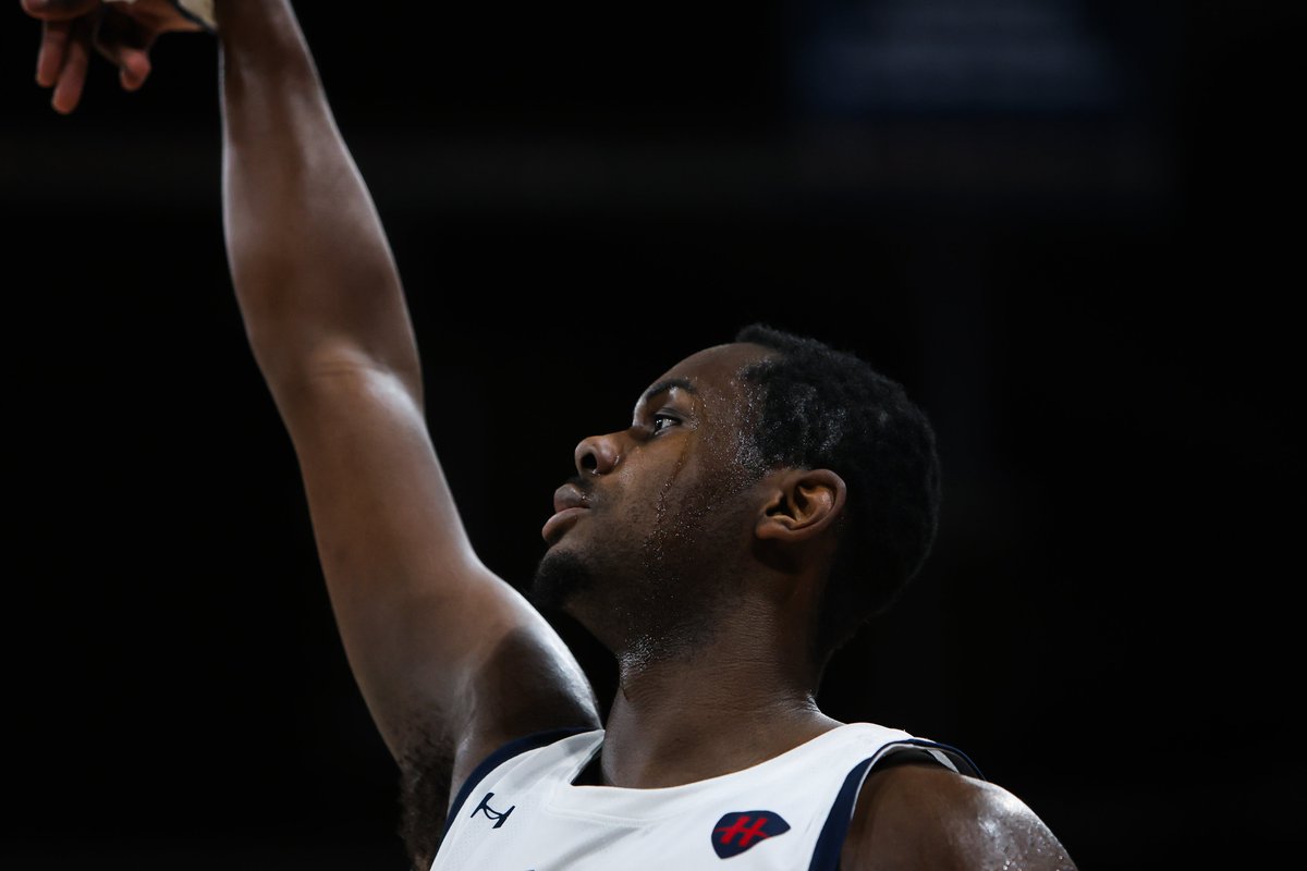 RMU Basketball tweet media