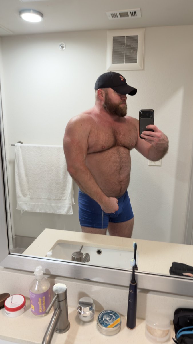 swolling_flyguy's tweet photo. Whos da big boy? https://t.co/p7HC9v6jbq