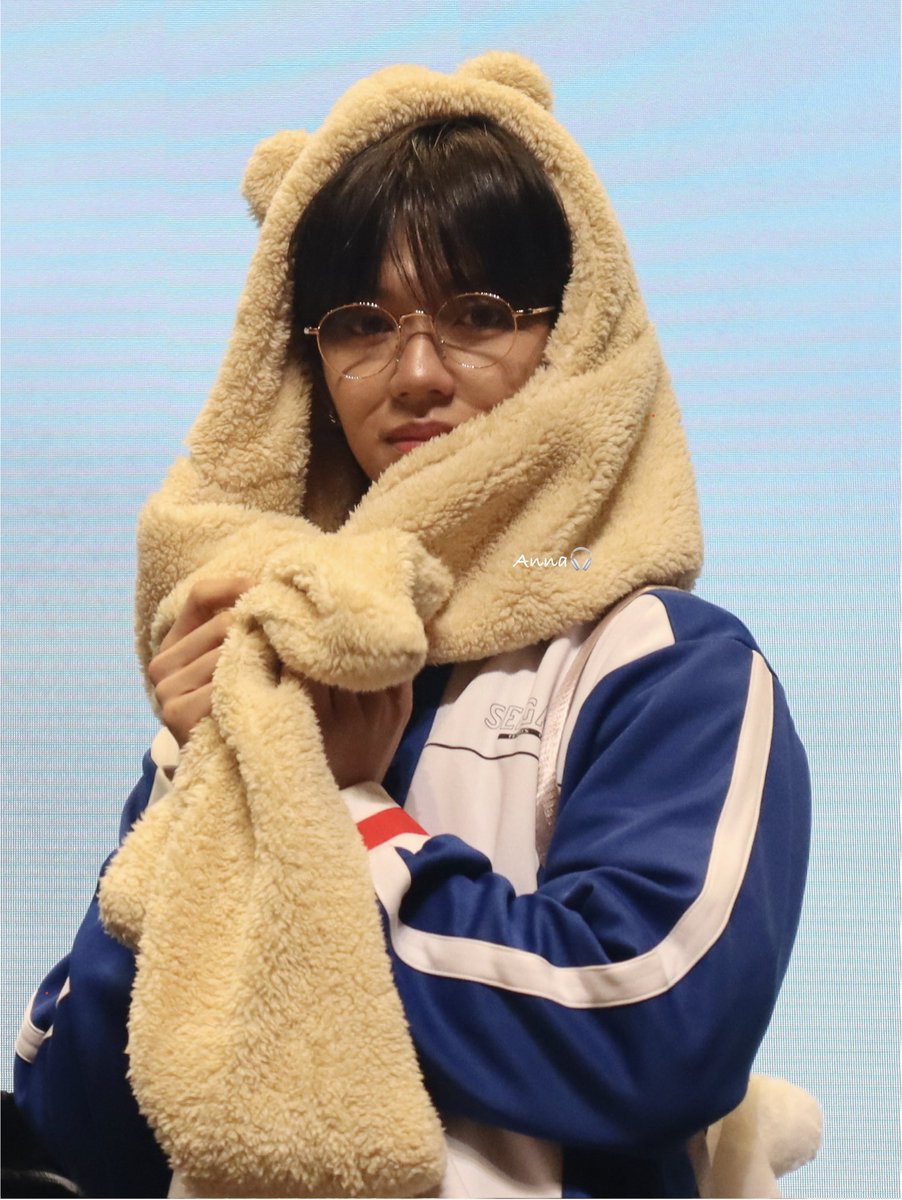 Anna🎧 tweet media