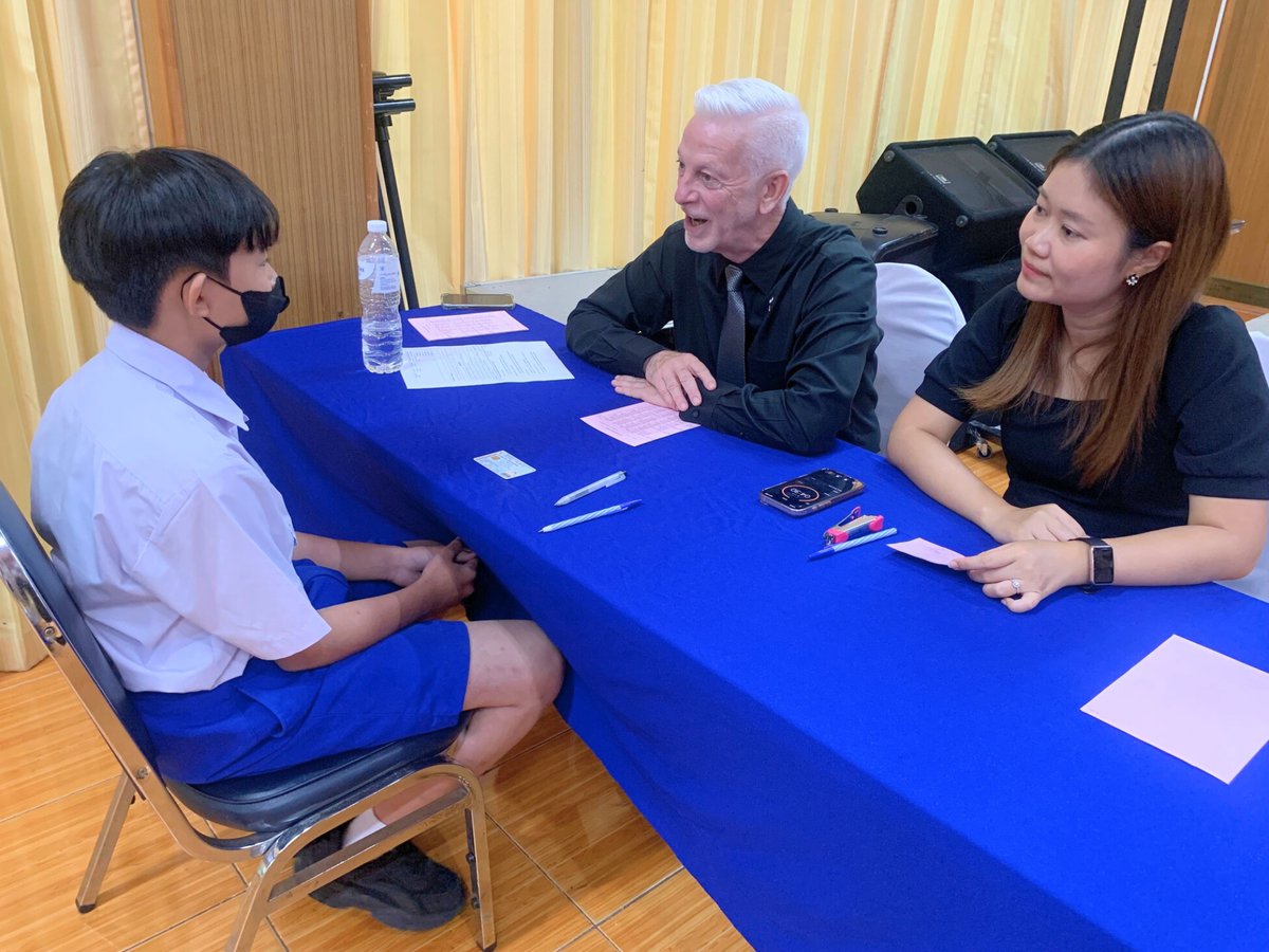 BFITSThailand's tweet image. Classrooms wrapped up.
Graduations celebrated.
Farewells shared.

Now it’s time to welcome the next generation 🌟 Our TUPR BFITS Program team and Thai staff recently met prospective students during the Interview Day.

#TUPR #BFITSProgram #ShineWithBFITS #JoinTUPR #TeachInThailand