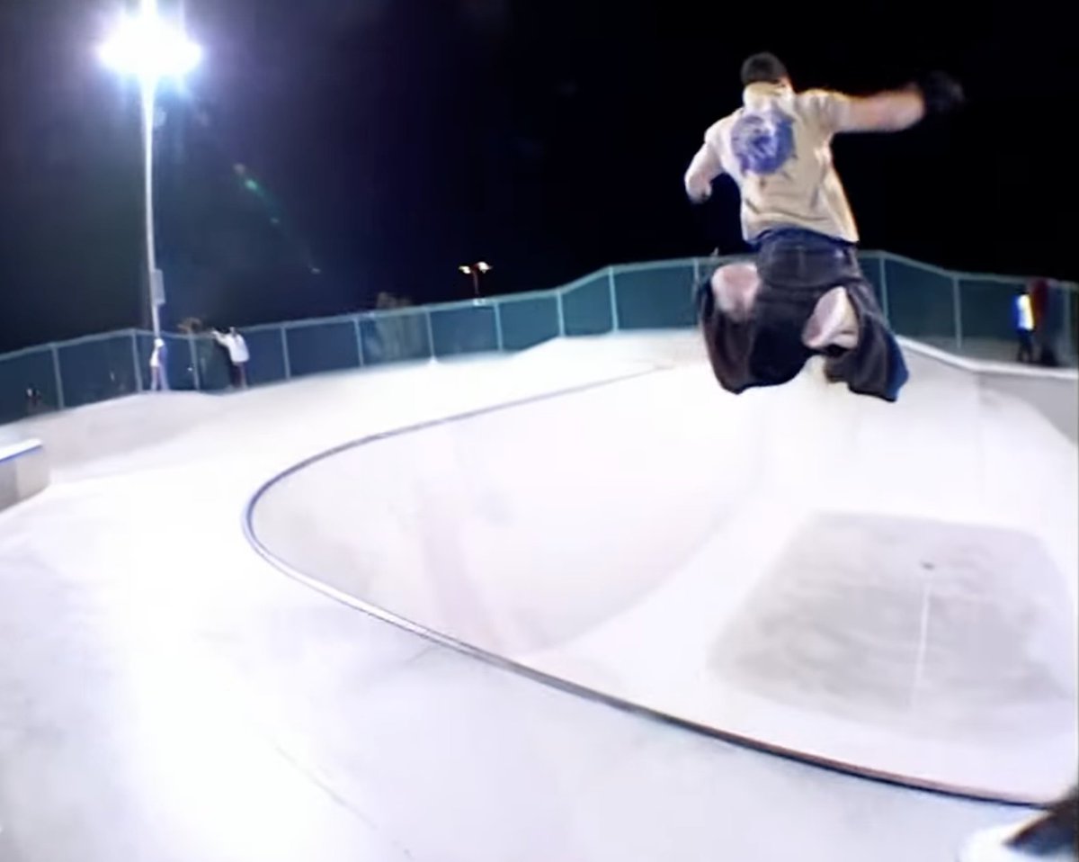 Skateboarding Spidey tweet media