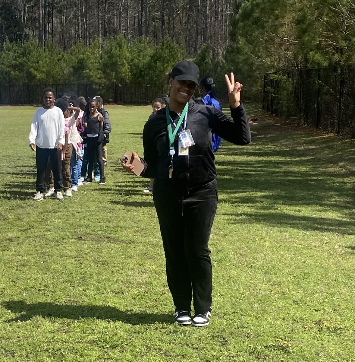 GullattES1's tweet image. “Look like a coach, lead like a champion.” Homecoming Week - Dress like a coach. #SchoolSpirit