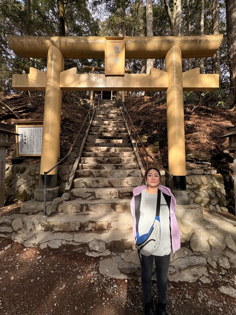 sajikasu's tweet photo. 今年も三峯神社最高だったー！
昨年行ってから最強によかったので御礼参り🙏
超晴天に恵まれてめちゃくちゃ気持ちいいし、いつものくるみ蕎麦食べてたら鹿もこんにちはってかんじ
親友と爆笑しながらの行き帰りもめちゃ楽しかった
はぁーまた来年〜💝 https://t.co/D1QJtrBTgO