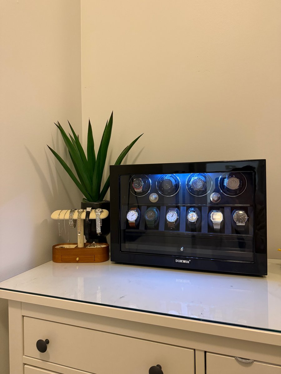 Dukwinstore's tweet image. ✨ Keep your automatic watches running and beautifully displayed!

Our 4 Watch Winder with 6-Watch Organizer combines style, functionality, and ultra-quiet performance — just like this happy customer shows! 😎⌚

#DUKWIN #WatchWinder #AutomaticWatches #WatchCollector #GiftForHim