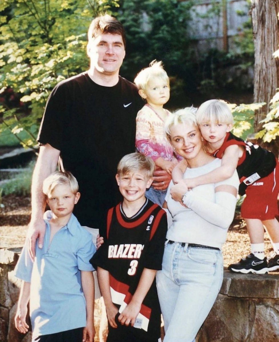 𝐁𝐥𝐚𝐳𝐞𝐫 𝐄𝐧𝐭𝐡𝐮𝐬𝐢𝐚𝐬𝐭 tweet media