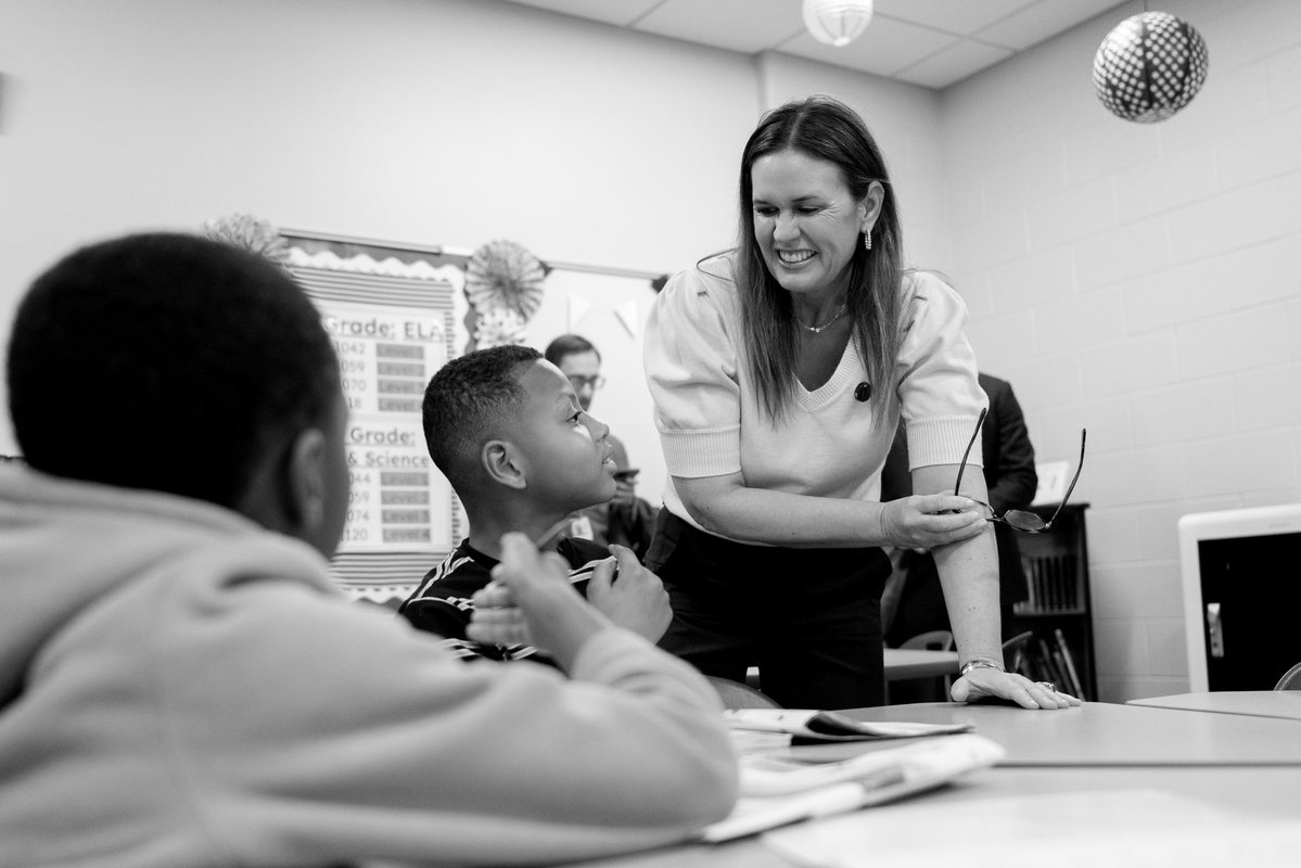 Sarah Huckabee Sanders tweet media