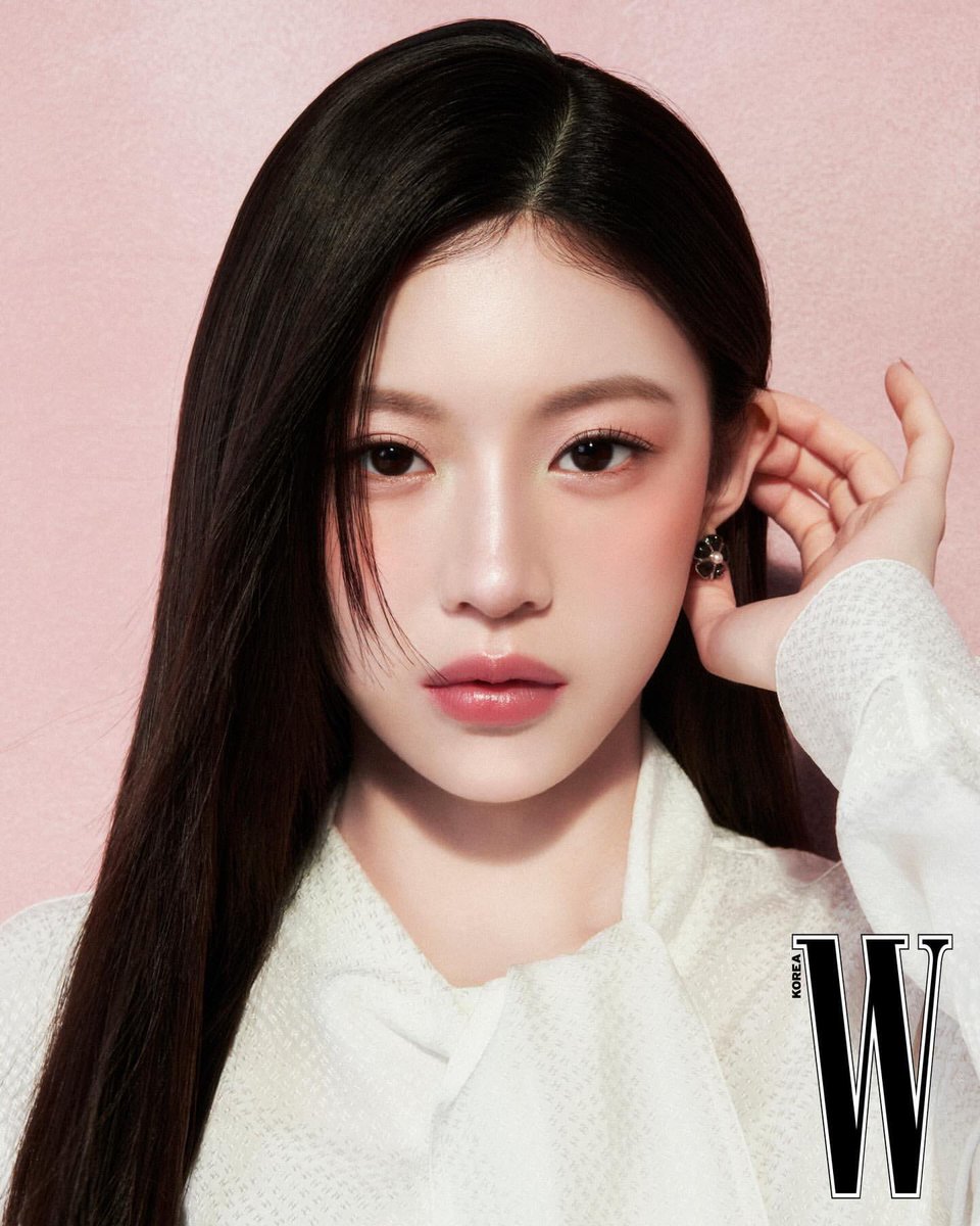 go younjung tweet media