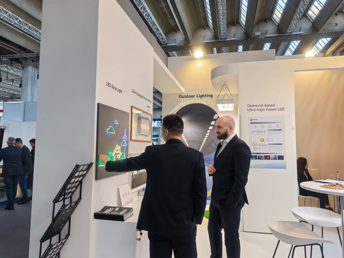 RefondOpto's tweet photo. See you there! 💡 #LightBuilding #LB26 #Refond #LightingInnovation https://t.co/H1m5RFXtvm