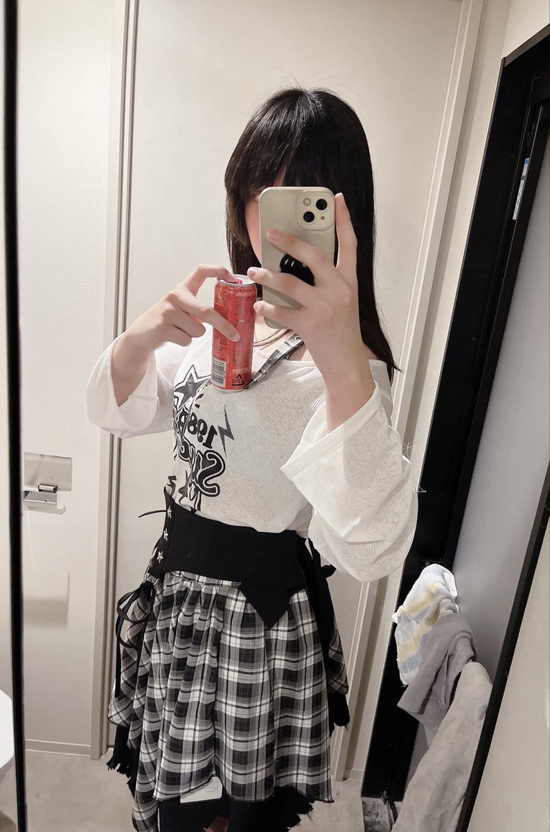 夏子 tweet media