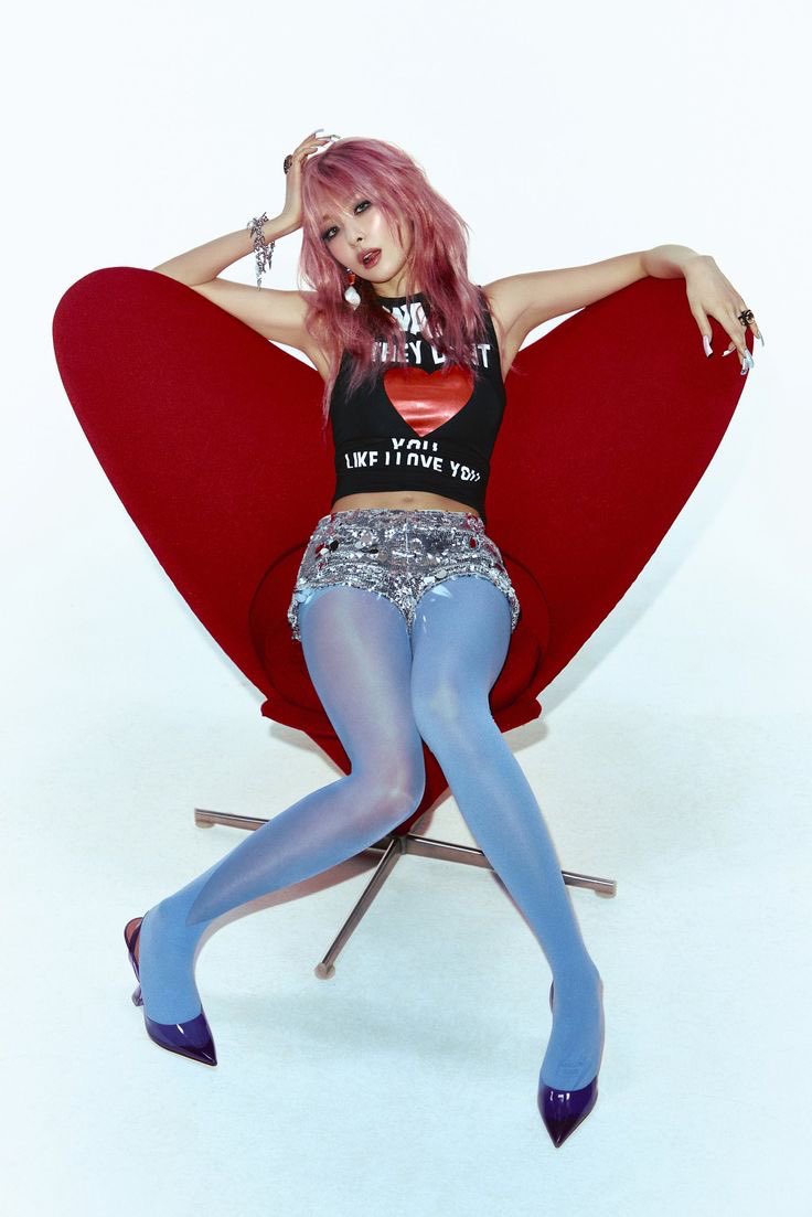 thalyonfilm's tweet image. insane era 

#1YearWithAOP
SEULGI BNB ANNIVERSARY
#BabyNotBaby
#AccidentallyOnPurpose