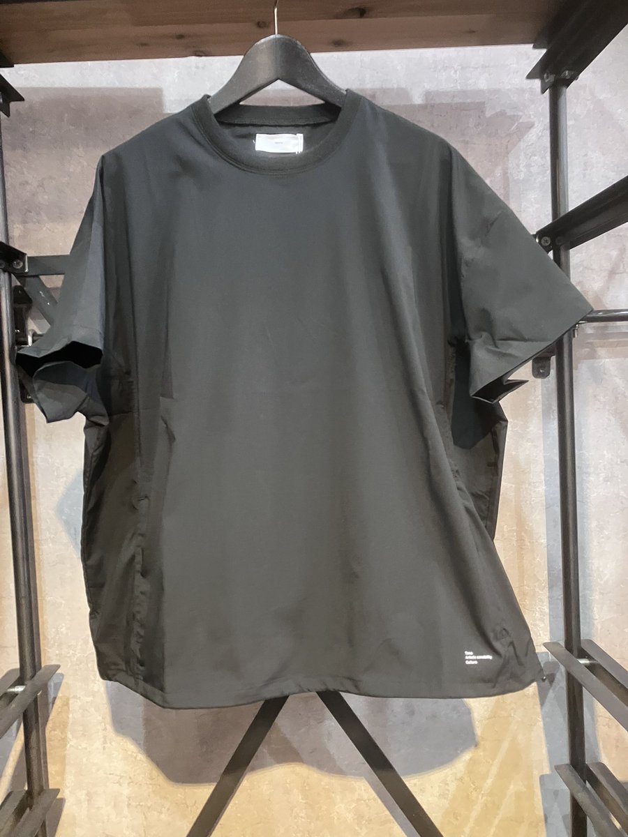 An0913's tweet photo. 【High drop】1st コレクションは、4型で大人のための都会的で軽快なスタイルを提案しています。
ちょっとした日常的な外出時や、ゴルフ、トレーニングにオススメ。
各サイズ1点ずつのみ入荷です。
#山口県
#宇部市
#selectshop
#セレクトショップ
#ハイドロップ
#トラックジャケット
#セットアップ https://t.co/2pwXkqPyCn
