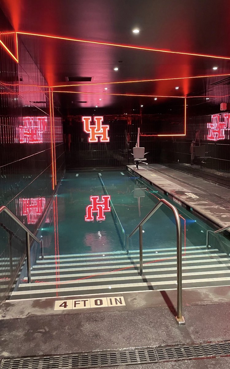 davienn02's tweet photo. University of Houston visit https://t.co/uxwwdLv47M