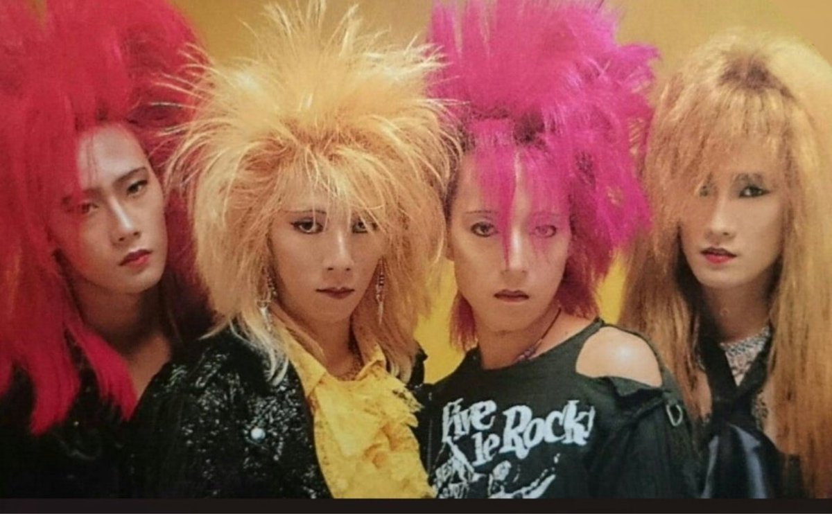 A_T_M_K_unaju's tweet photo. #このバンドorミュージシャンを分かったらリプ・100いいね目指す
ヒント:ヴォーカルは元かまいたちのヴォーカルのSCEANAの兄 https://t.co/8k6PkqObGV
