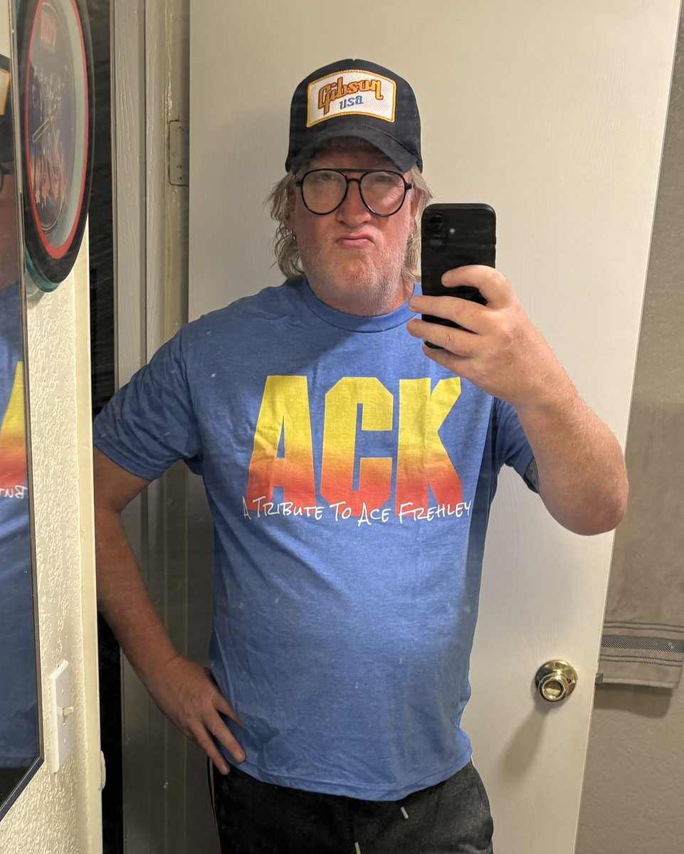 Izzy Presley tweet media