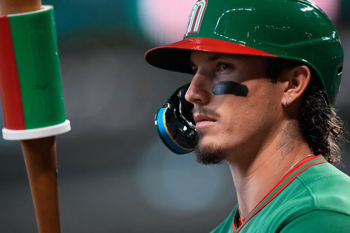 JakeIggy's tweet photo. Jarren Duran currently leads the WBC in home runs with 3 👀

He’s only had 10 AB https://t.co/qnMcogEWWS