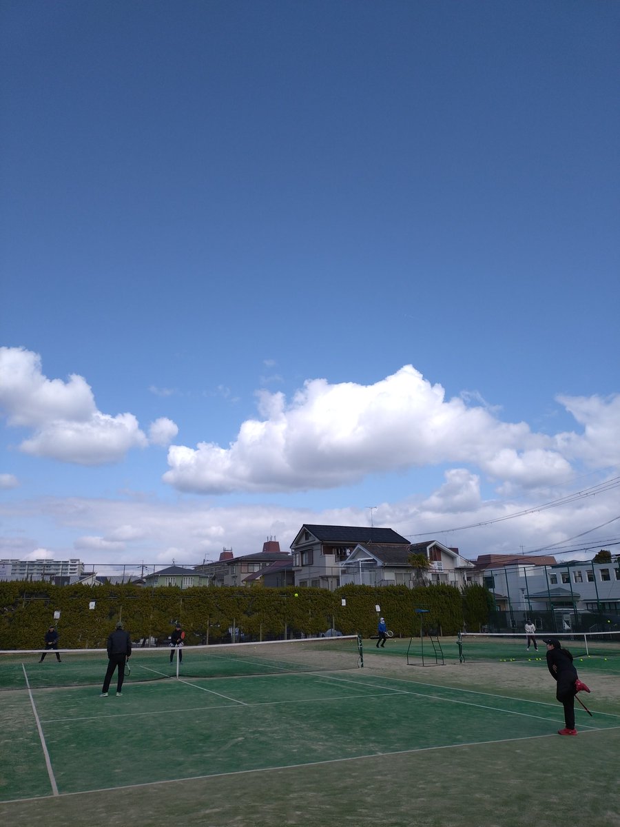 西河原南午後の部テニス🎾😆
みんな寒い寒い言うてる😂
風が強い🤣