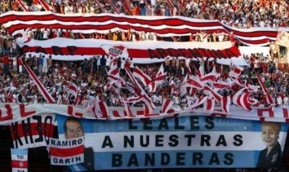 BP_1901_'s tweet photo. @futbolanal Leales a Nuestras Banderas https://t.co/vAMZQCcHgG