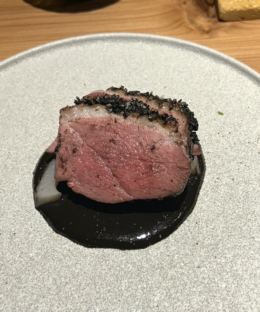 aichu5087's tweet image. 3/6夜。気になっていたお店、麻布十番の創作和食×フレンチビストロKisoさんで社交飲食事業部V店H社長と同店功労者Dくんの誕生日会。出汁と創作和食とフレンチの融合という珍しいコンセプトのお料理とお酒のペアリングを楽しんだ。ご馳走様でした😊

#Kiso   #創作和食　#出汁　#金目鯛    #毛蟹