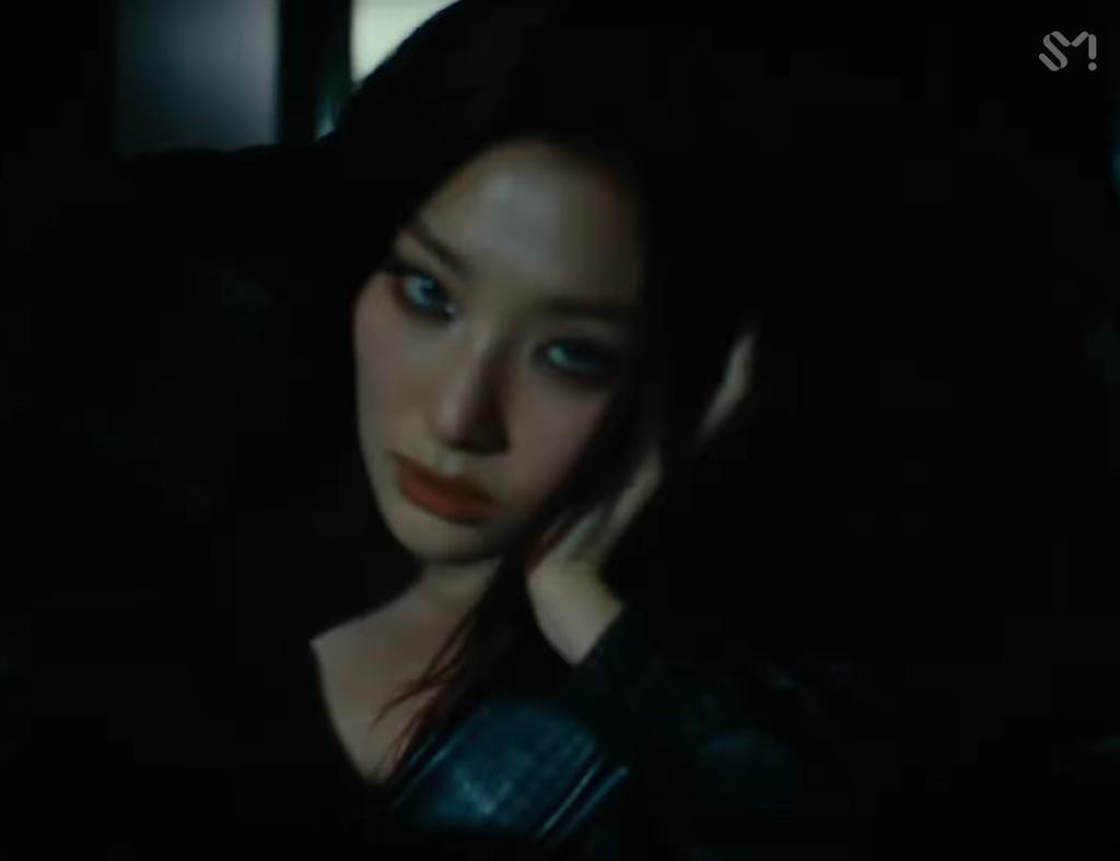 DC 슬기갤러리 tweet media