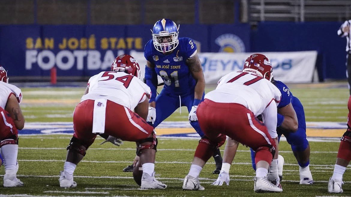 Blessed to receive an Offer from San Jose State University #AllSpartans

<a href="/Tritonfootball/">Triton Football</a> <a href="/SanJoseStateFB/">San José State Football</a> <a href="/BrandonHuffman/">Brandon Huffman</a> <a href="/GregBiggins/">Greg Biggins</a> <a href="/PGregorian/">Paul Gregorian</a> <a href="/ChadSimmons_/">ChadSimmons</a> <a href="/adamgorney/">Adam Gorney</a> <a href="/premiumsportsla/">Premium Sports</a>