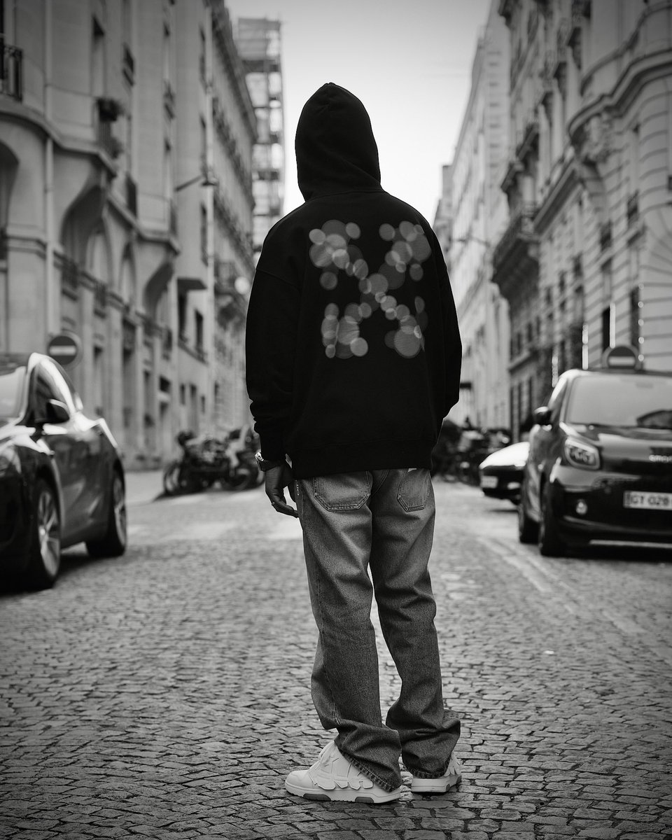 KiDCuDi's tweet photo. Off White c/o Scott Mescudi ‼️ Lil tease of what's to come.  Some sneakers and a few hoodies I designed. Remember, just a taste. Get ready cuz Im bout to light it up on em 😤 

🌪️💥‼️🔥😤😤😤😮‍💨😮‍💨😮‍💨💥🌪️🌪️🌪️🔥🔥🔥 

@OffWht 

📸 Erick Faulkner https://t.co/lqYZ9vjocP