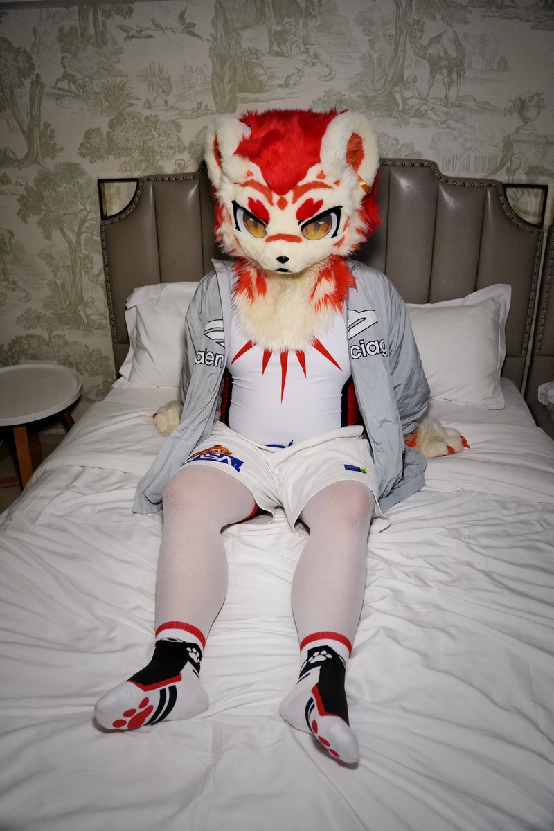 梁炎yan tweet media