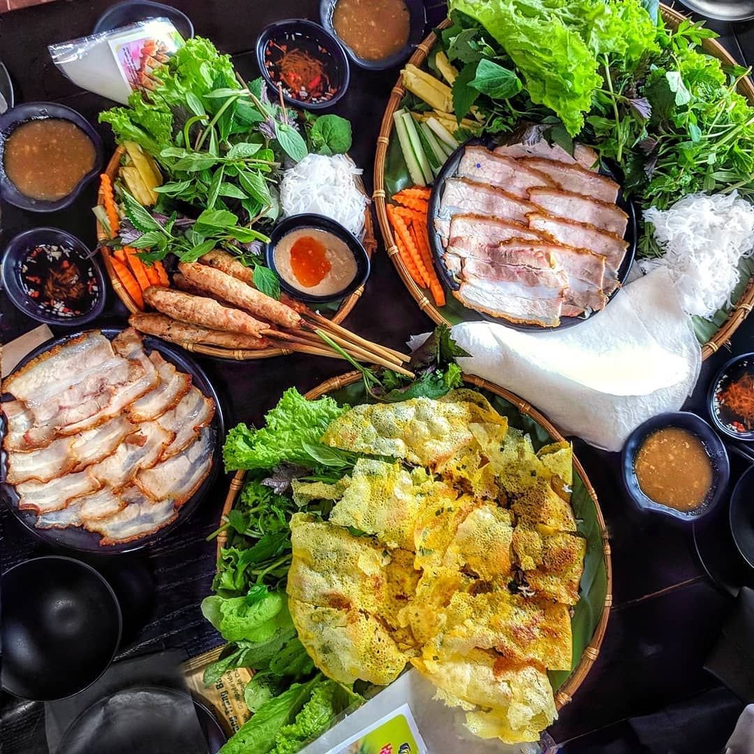 TNT_AVIATION's tweet photo. Discover the highlights of Da Nang 🗺️
From My Khe Beach to the iconic Golden Bridge and Dragon Bridge...
Contact us for support with Fast Track, VIP service, Travel, Ground handling, and more...
Email: aviation@tnt-vietnam.com
Hotline (24/7): (+84) 938 808 006
#aviation #travel https://t.co/JoZj8K6rii