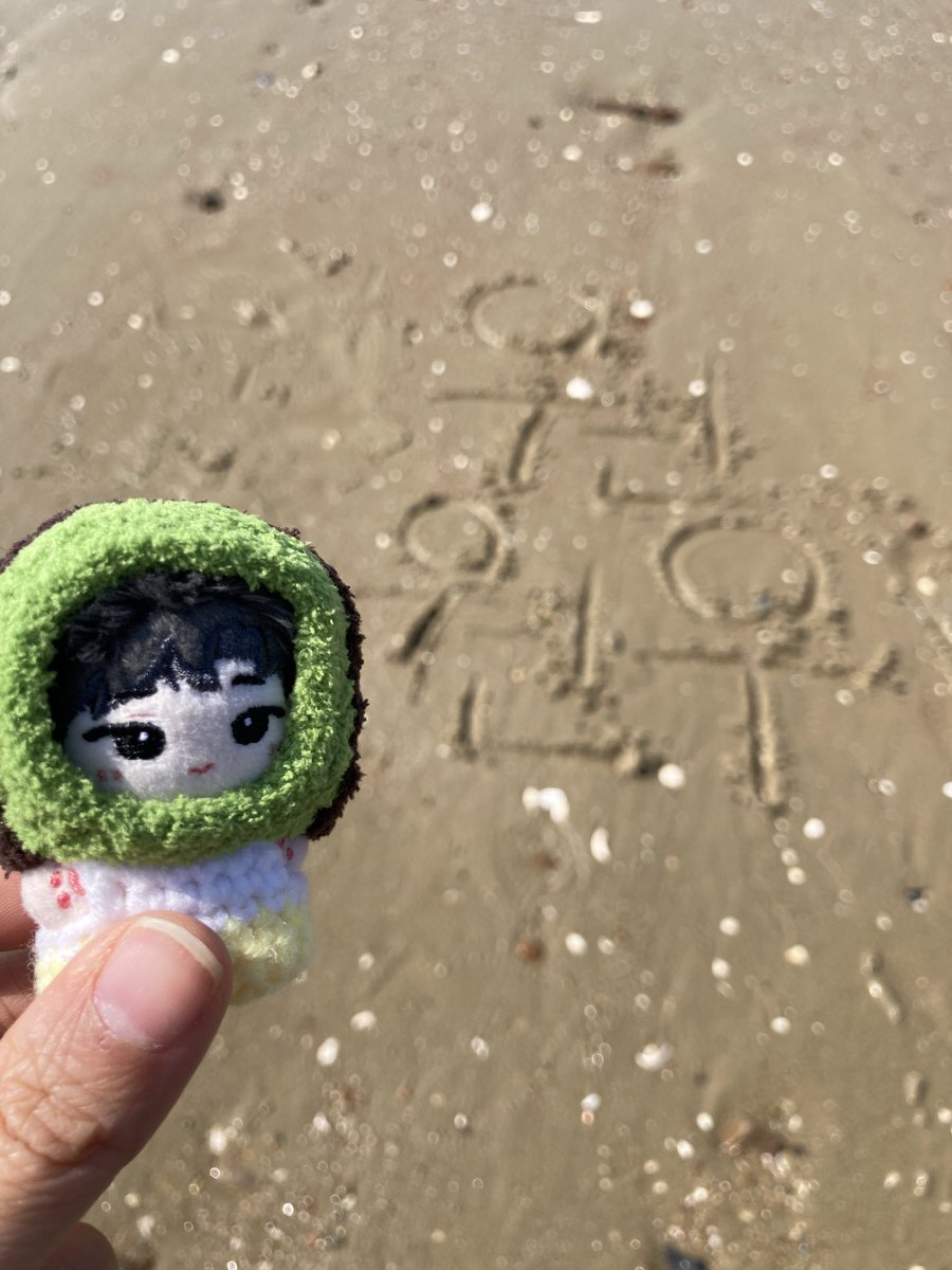 서울 가기전에 애들이 아쉬워하길래 다시 한컷
원우💜