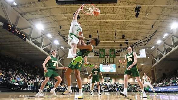 donnyferg69's tweet photo. I will miss Eli King on the court for the Hawks, but should the former 4 star receiver play a season at wideout for the UND since he has 1 more year of ncaa eligibility for another sport? https://t.co/ZEfuUzNQOI