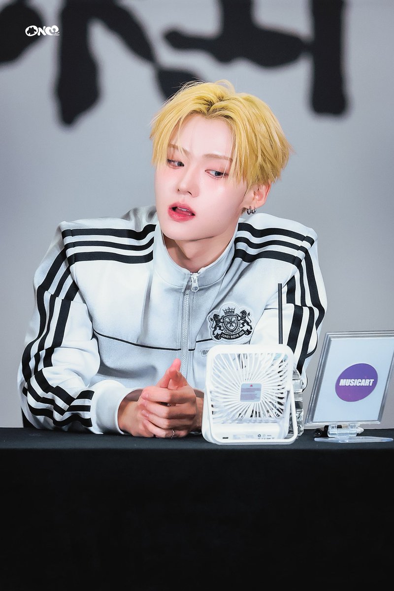 𝙊𝙉𝙀. tweet media