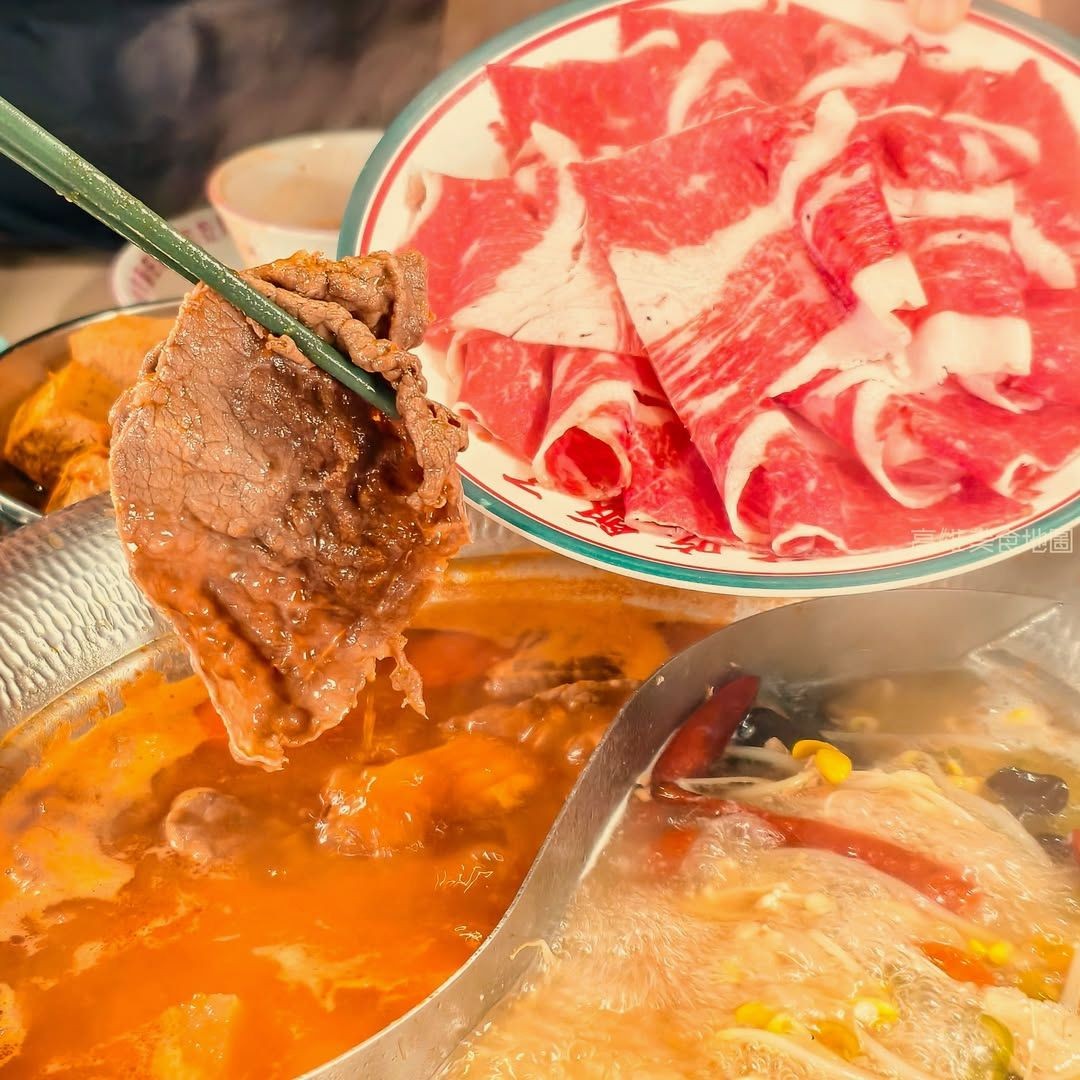 Turns out happiness is this simple: 一份springy and pleasant的clear broth noodles就够了。💆
