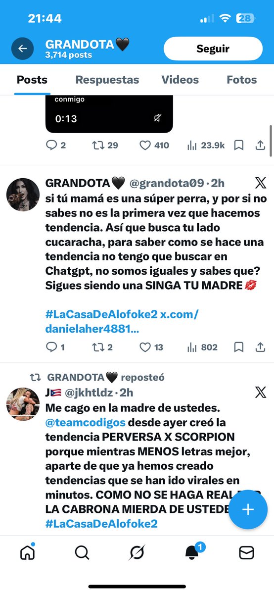 danielaher48813's tweet photo. @grandota09 yo no tengo interés de ser más fans que tú,con q yo sepa que no se me da por insultar así a otra fans por sentirme“superior”está todo bien, no somos iguales, porque yo la llamo LA PERVERSA y tú perversa!💜😘 #lacasadealofoke2 https://t.co/RIEFA5EiUL