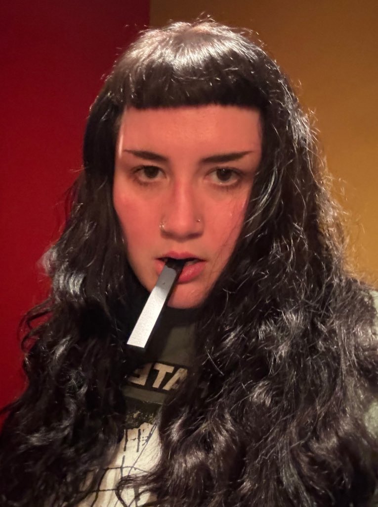 toe, lover tweet media