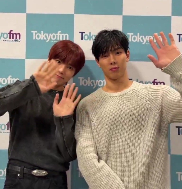 <a href="/Dgmakesmeslow/">모랑</a> 과하네요....(계속되길)