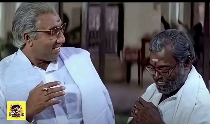 அதென்னபா தேர்தல் நேரத்தில மட்டும் ரோடு போடுறீங்க...

அட மக்களுக்காக யாரு போட்டா... ஓட்டு கேட்க போகும் போது நம்ம காரு அலுங்காம குலுங்காம போகனும்ல...அதான்!!