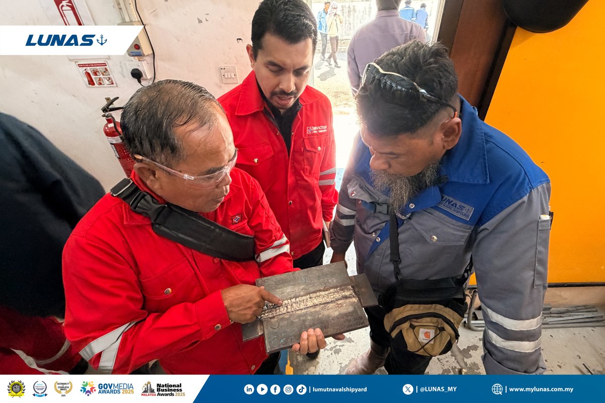 Lumut Naval Shipyard tweet media