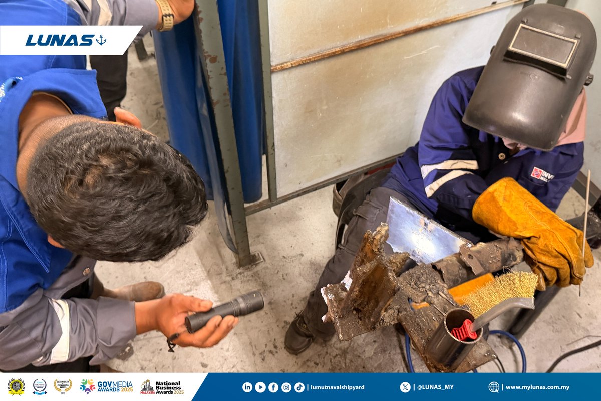 Lumut Naval Shipyard tweet media