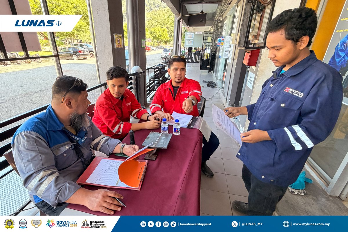 Lumut Naval Shipyard tweet media