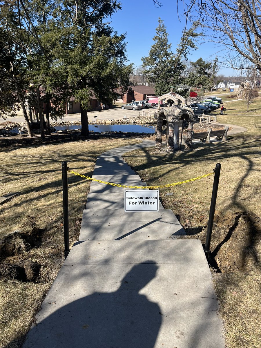BradyKlein6's tweet photo. I will be forever grateful to my high school industrial tech teacher for teaching me how to weld and for also telling me not to do it as a career. I think he knew I’d be a much better groundskeeper. Welding has helped me become more creative in finding solutions like this one. https://t.co/lYD5Zw1qqT